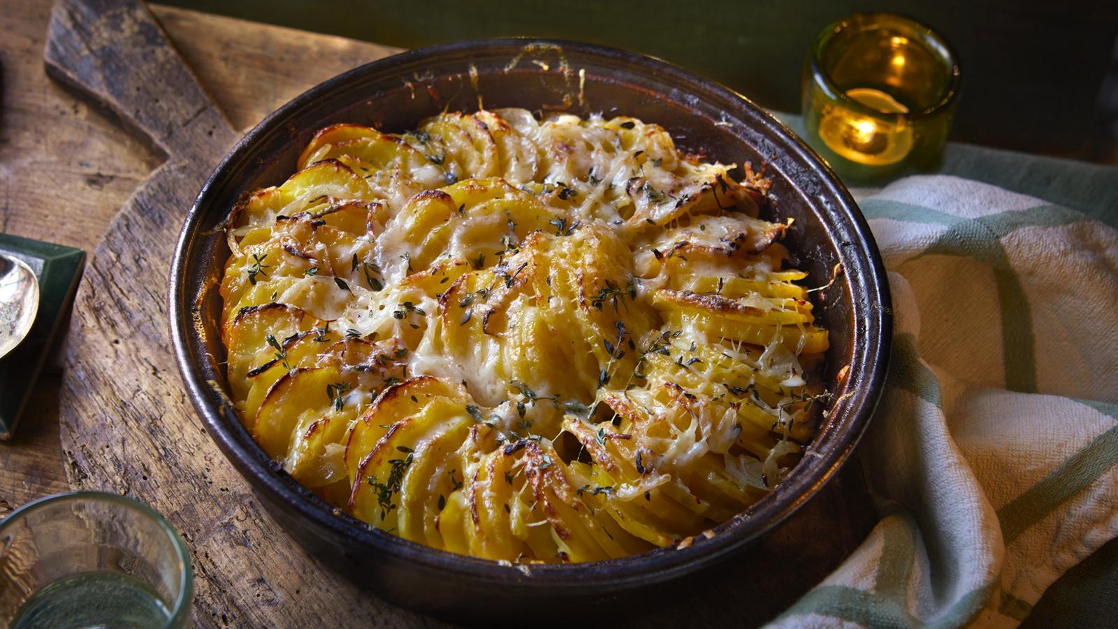 Boulangère potatoes 