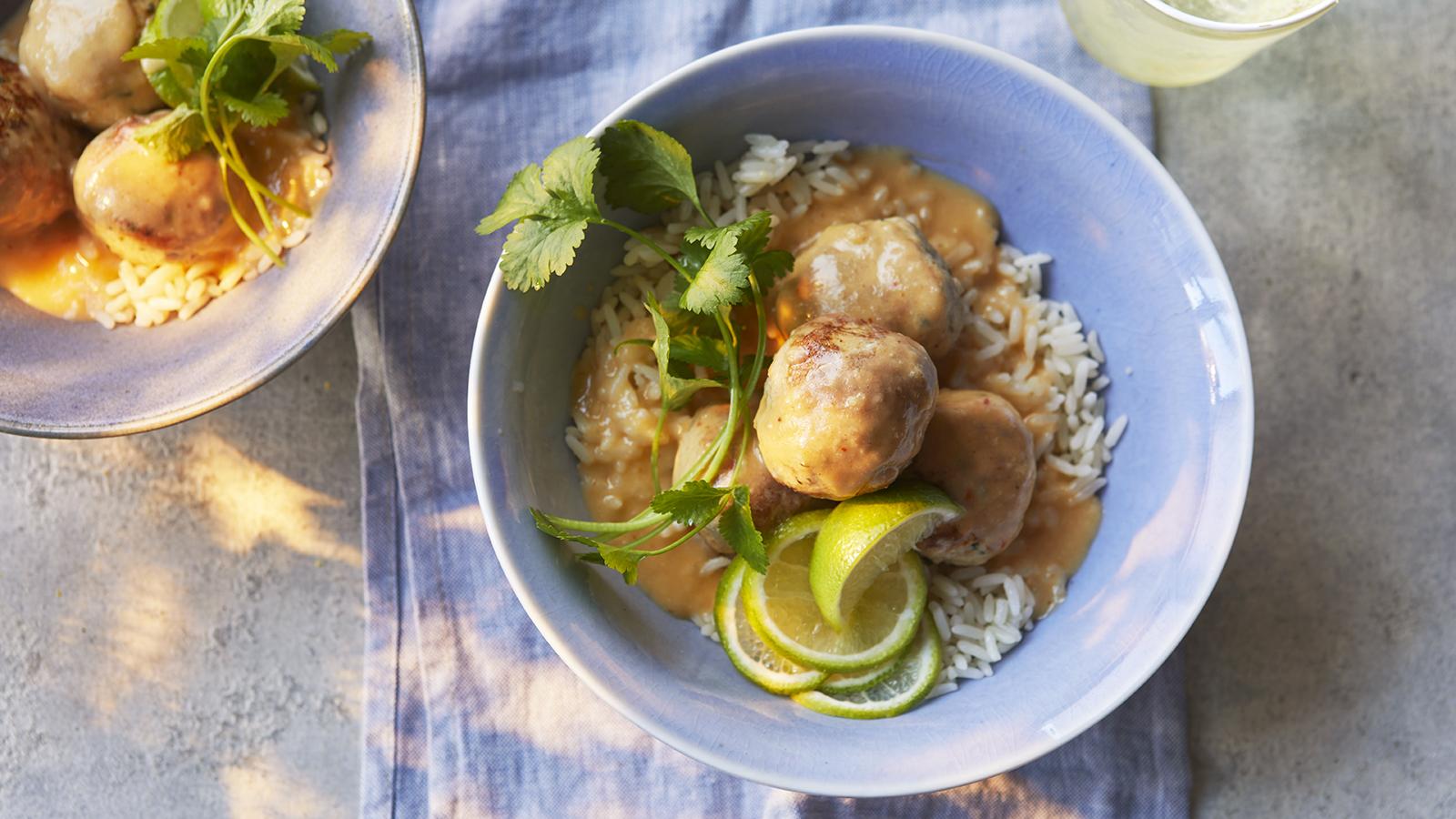 Creamy coconut and sriracha meatballs
