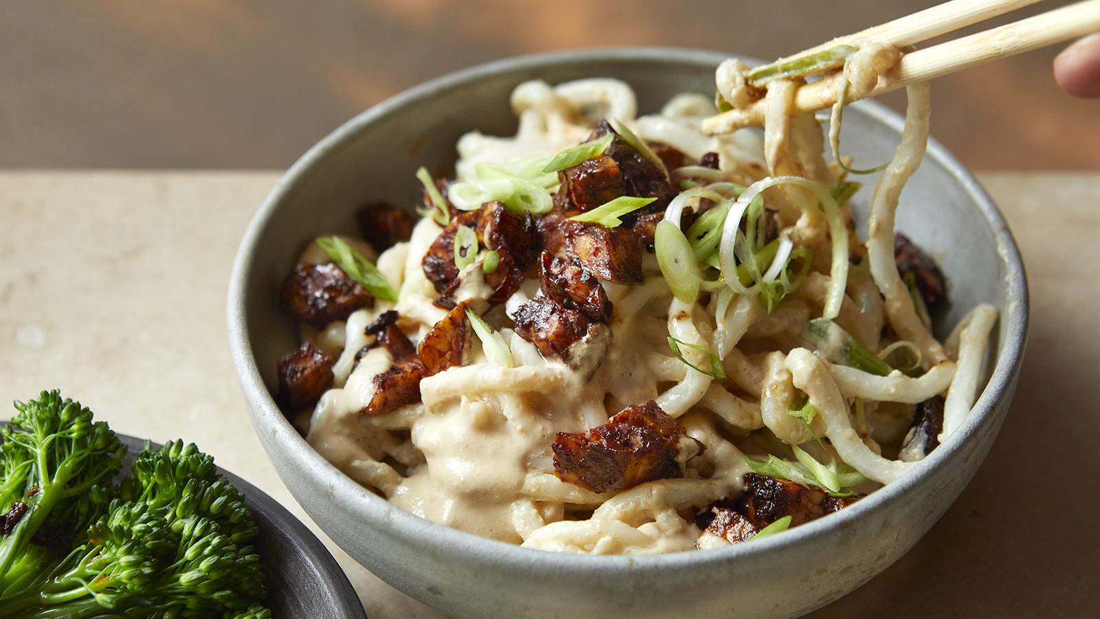 Creamy peanut udon 