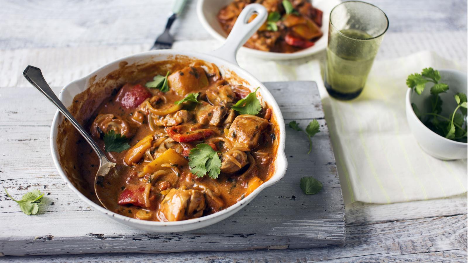 Healthy chicken and vegetable balti