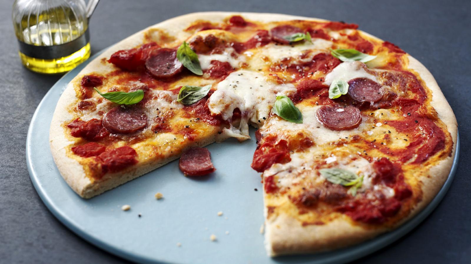 How to make pizza dough