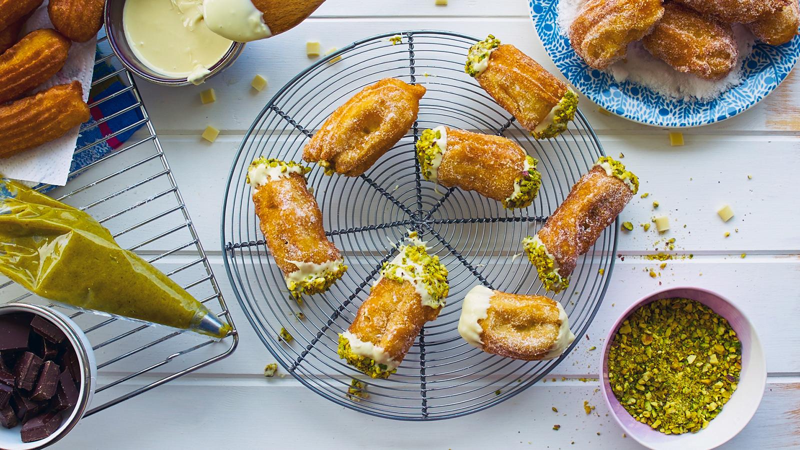 Pistachio and white chocolate churros
