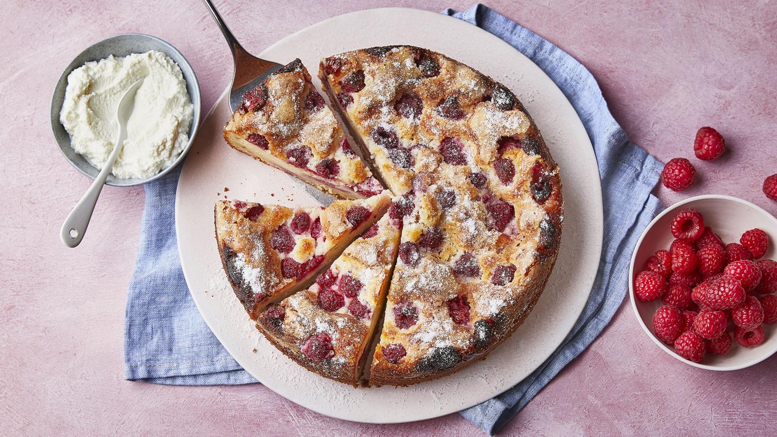 Raspberry ricotta cake