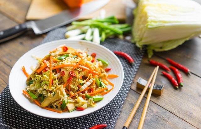 Cabbage Salad with Peanut Sauce